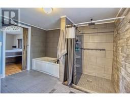 241 Chatham STREET North - 24