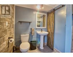 241 Chatham STREET North - 25