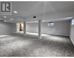 241 Chatham STREET North - 33