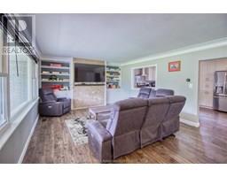 241 Chatham STREET North - 5