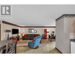 83 Bristol DRIVE - 21