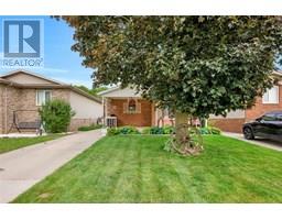 83 Bristol DRIVE - 3