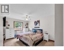 83 Bristol DRIVE - 31