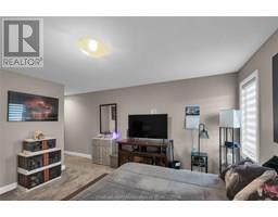 203 MOONSTONE CRESCENT - 19