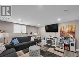 203 MOONSTONE CRESCENT - 31