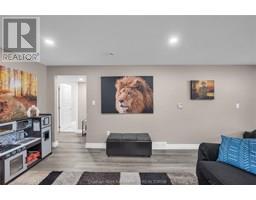 203 MOONSTONE CRESCENT - 34