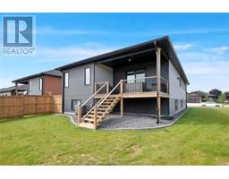 203 MOONSTONE CRESCENT - 45