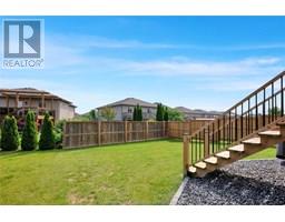 203 MOONSTONE CRESCENT - 47