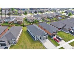 203 MOONSTONE CRESCENT - 49