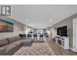 203 MOONSTONE CRESCENT - 6