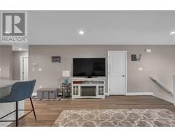 203 MOONSTONE CRESCENT - 7