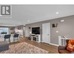 203 MOONSTONE CRESCENT - 9