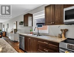 62 MOONSTONE CRESCENT - 10