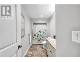 62 MOONSTONE CRESCENT - 22