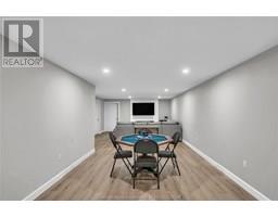 62 MOONSTONE CRESCENT - 28