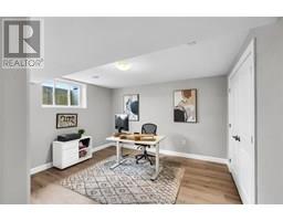 62 MOONSTONE CRESCENT - 34