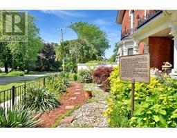 41 Erie STREET South - 11