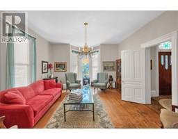 41 Erie STREET South - 16