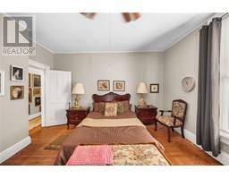 41 Erie STREET South - 36