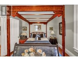 41 Erie STREET South - 45
