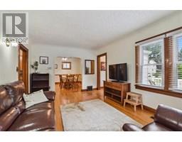 12 Alexandra AVENUE - 19