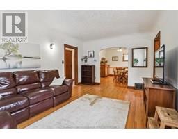 12 Alexandra AVENUE - 20