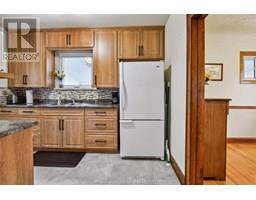 12 Alexandra AVENUE - 22