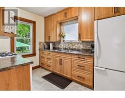 12 Alexandra AVENUE - 23