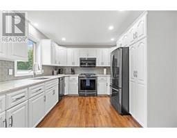 22 Mountain Maple COURT - 14