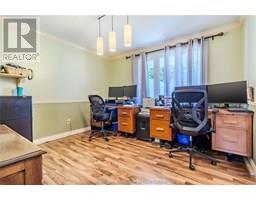 39 Parkwood DRIVE - 22