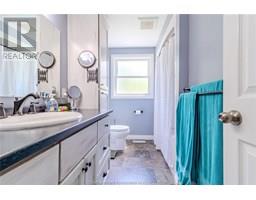 39 Parkwood DRIVE - 29
