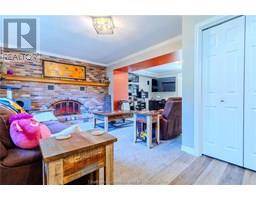 39 Parkwood DRIVE - 7