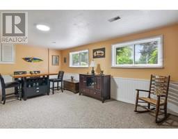 17 Garry AVENUE - 45
