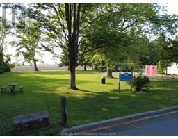 17 Garry AVENUE - 9