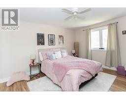 34 BRAEMAR BOULEVARD - 16
