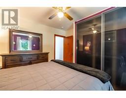 955 MCNAUGHTON AVENUE East - 10