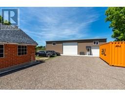 955 MCNAUGHTON AVENUE East - 2