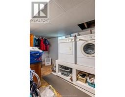 955 MCNAUGHTON AVENUE East - 21
