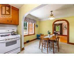 955 MCNAUGHTON AVENUE East - 7