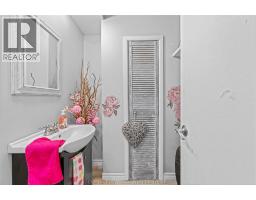 237 Chatham STREET North - 16