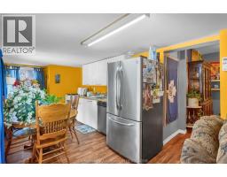 185 Thames STREET - 35