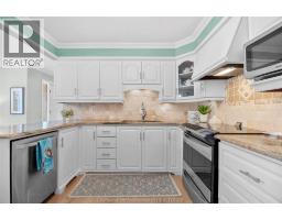 22872 EAST LAWN ROAD - 11