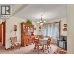 36 BRIDLE PATH ROAD - 18