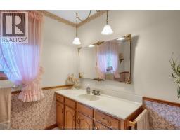36 BRIDLE PATH ROAD - 37