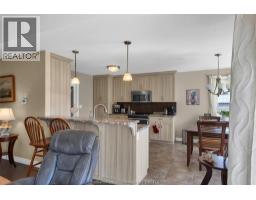 30 Lanz BOULEVARD - 13