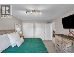 12 Phair CRESCENT - 21