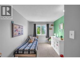 12 Phair CRESCENT - 25