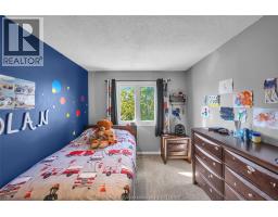12 Phair CRESCENT - 28