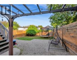 12 Phair CRESCENT - 44