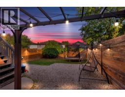 12 Phair CRESCENT - 45